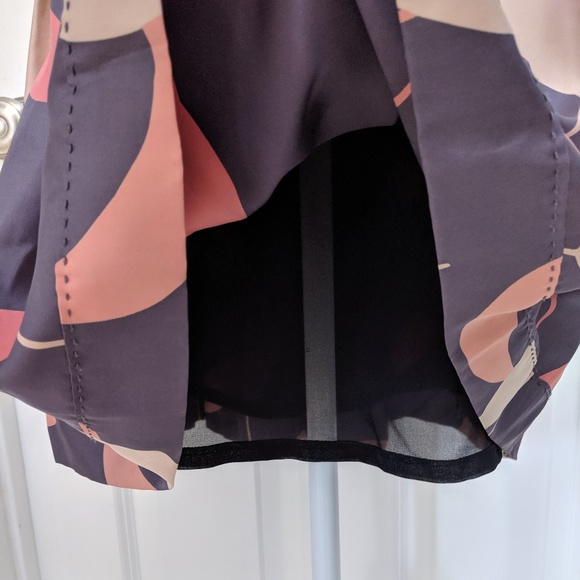 Club Monaco silk leaf print pleated a-line skirt - Picture 5 of 8